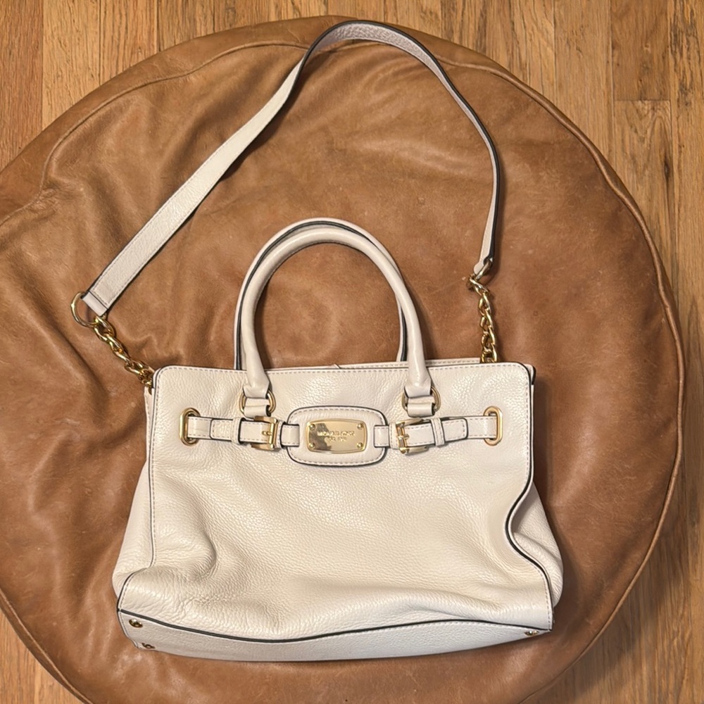 Michael Kors Cream Leather Hamilton bag Shoulder strap chain great condition